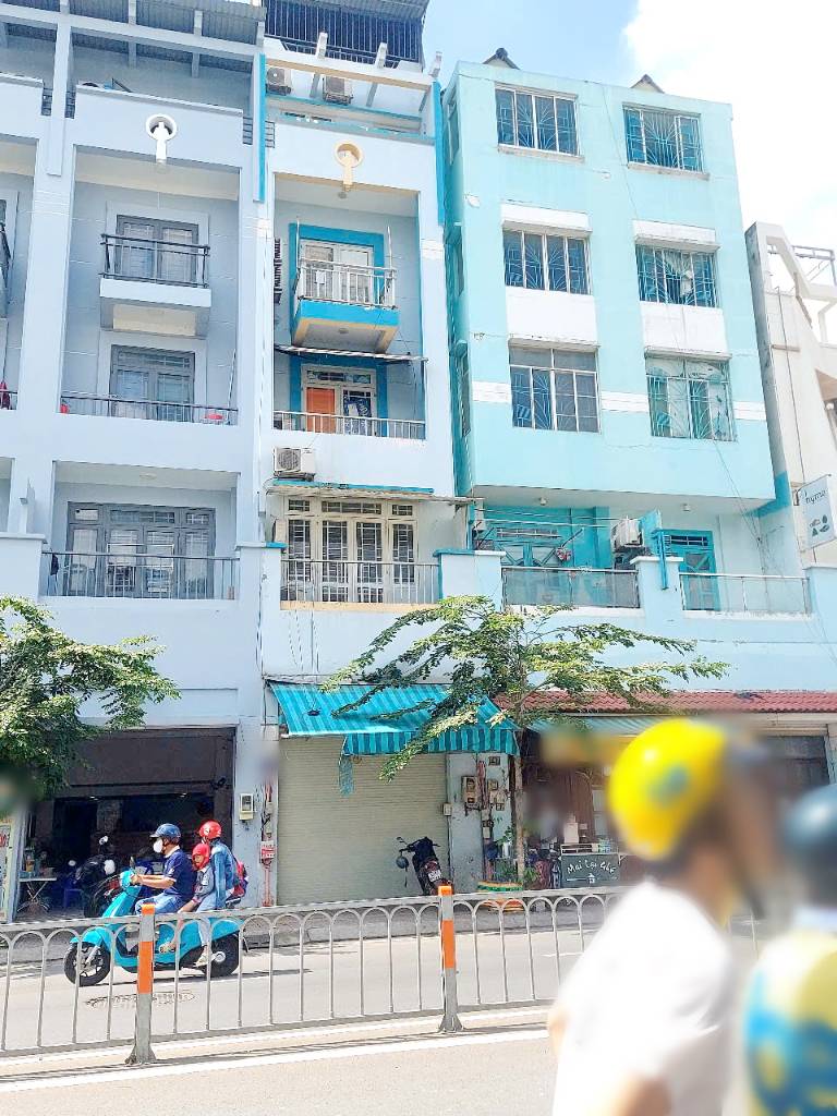 Bán nhà 4 lầu mặt tiền kinh doanh đường Tạ Quang Bửu, P.4, Quận 8